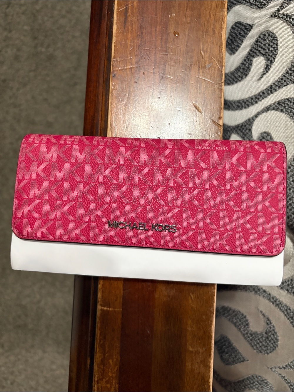 Michael Kors Red and  White Signature Continental Wallet